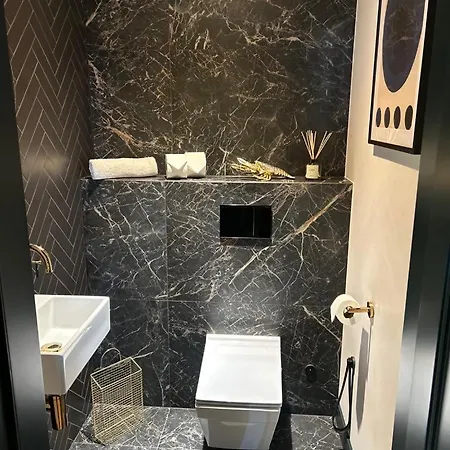 Apartment 777